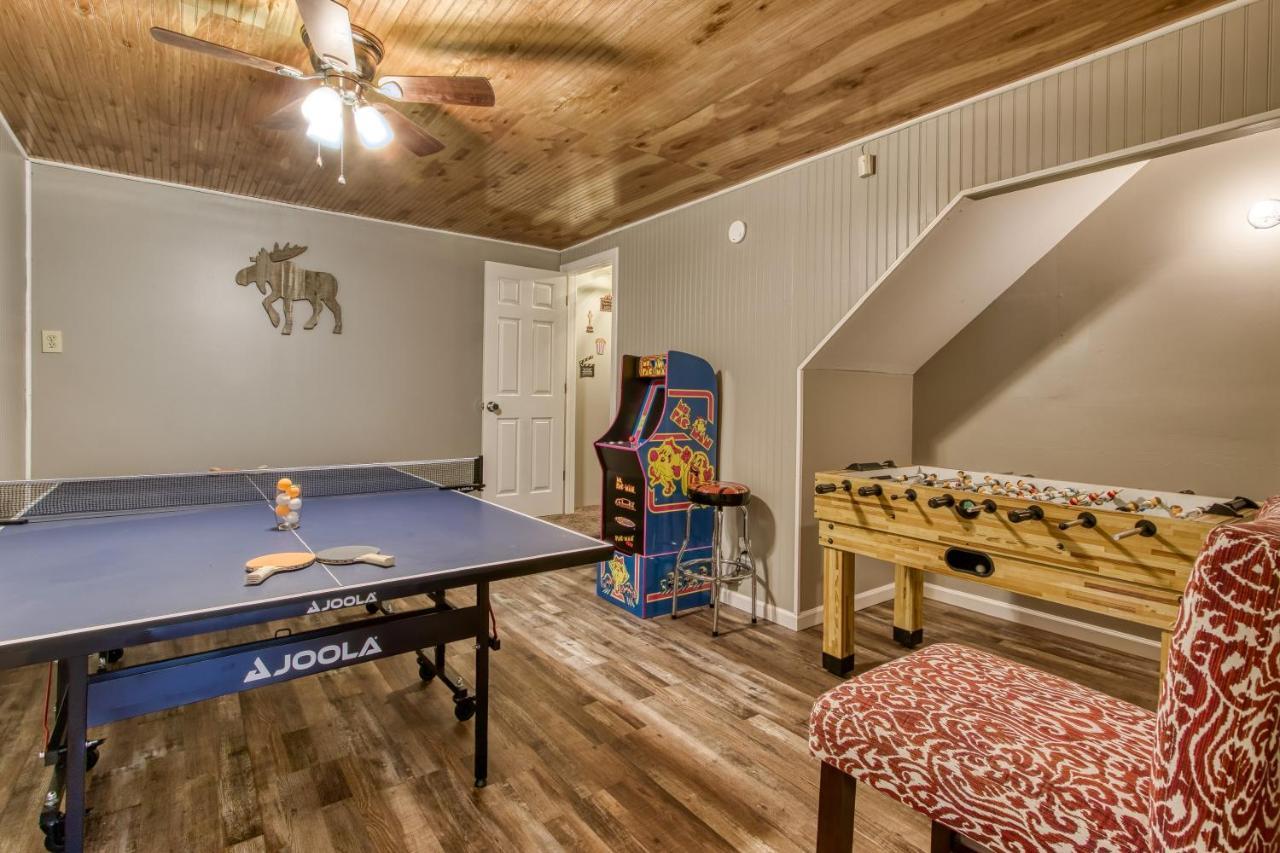 Fun & Games By Honeybearcabins 2Br/1Ba Sleeps 7 Sevierville Bagian luar foto