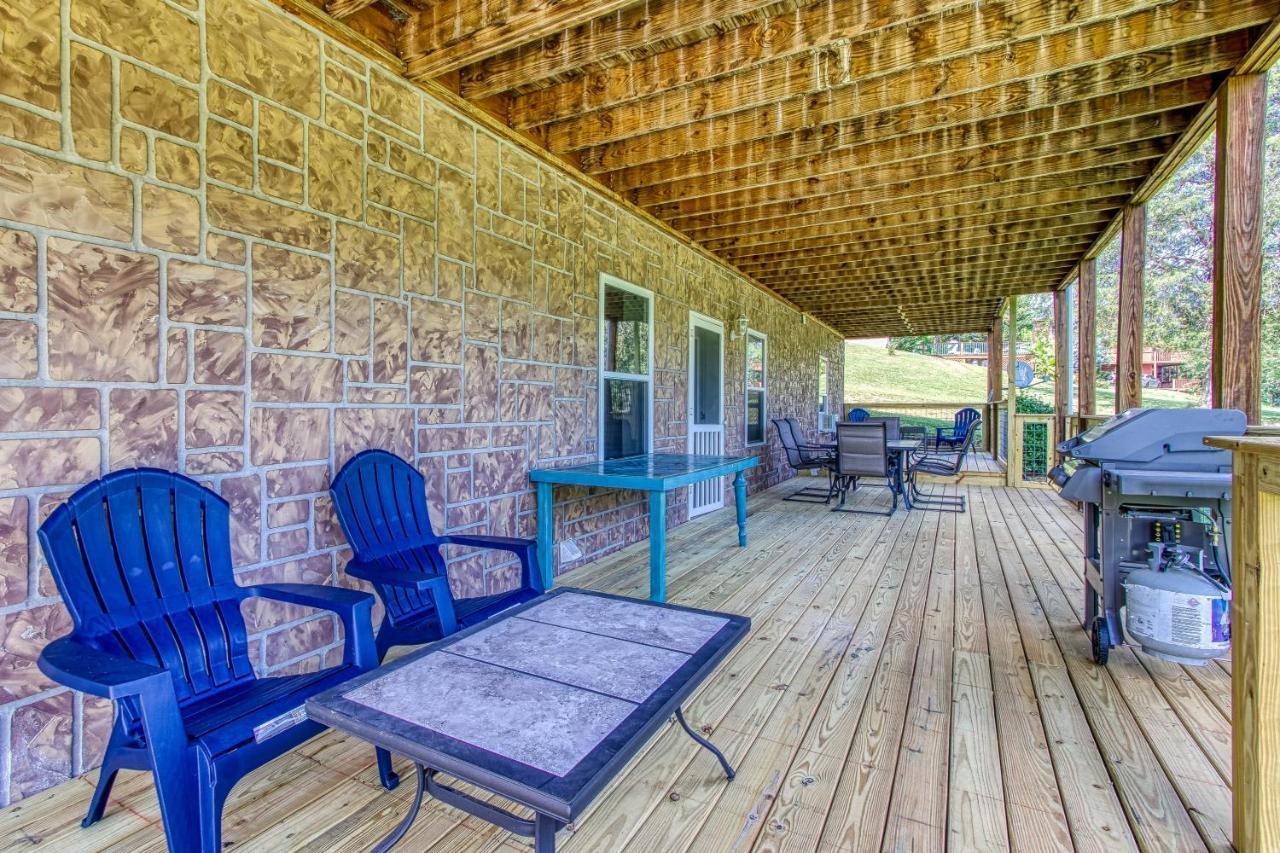 Fun & Games By Honeybearcabins 2Br/1Ba Sleeps 7 Sevierville Bagian luar foto